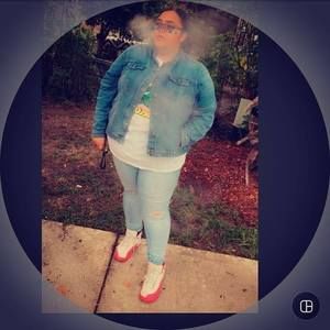 Meet your Posher, Anexcyla